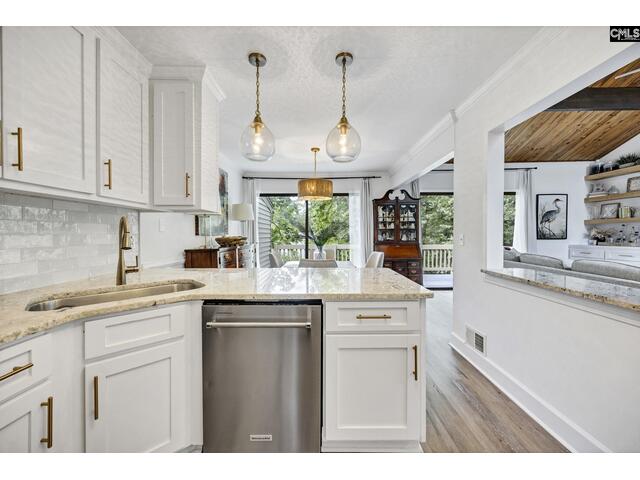 Photo of 131 Leeward Road Photo of 131 Leeward Road