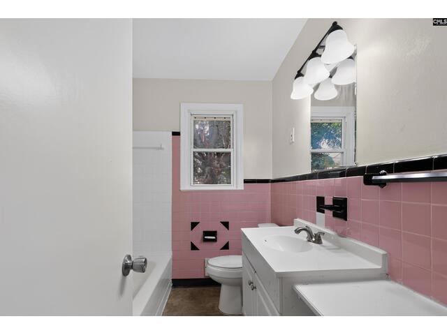 Photo of 2131 Tuxedo Road