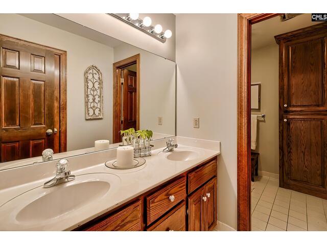 Photo of 215 Westridge Court