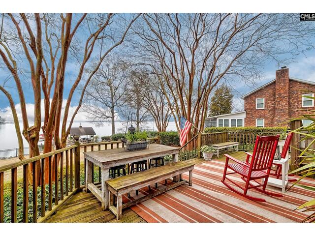 Photo of 215 Westridge Court