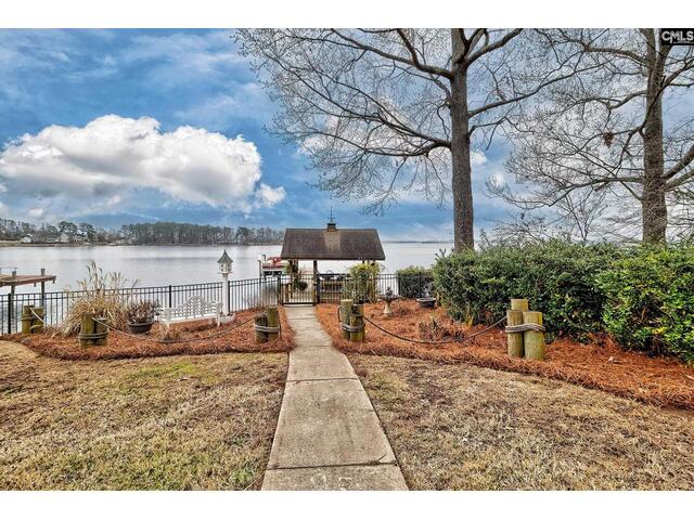 Photo of 215 Westridge Court