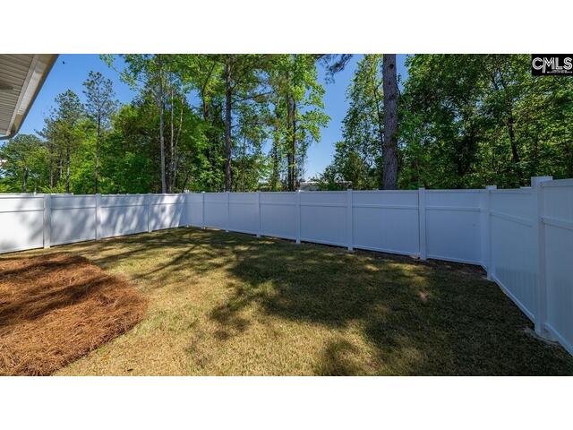 Photo of 122A Willow Creek Boulevard Photo of 122A Willow Creek Boulevard
