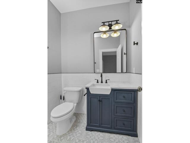 Photo of 177 Lakeport Drive