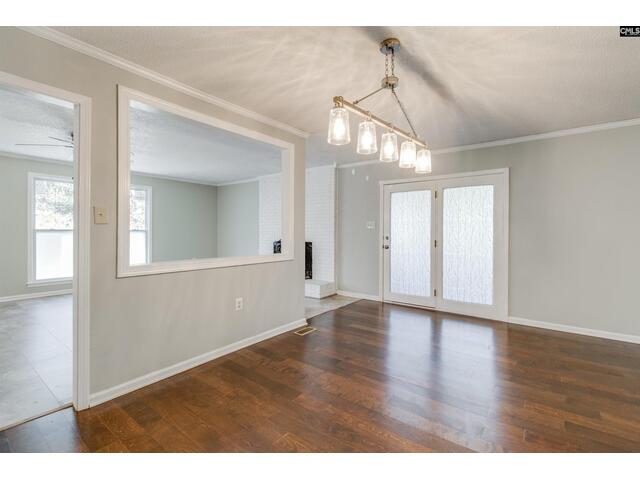 Photo of 7905 Castleton Lane