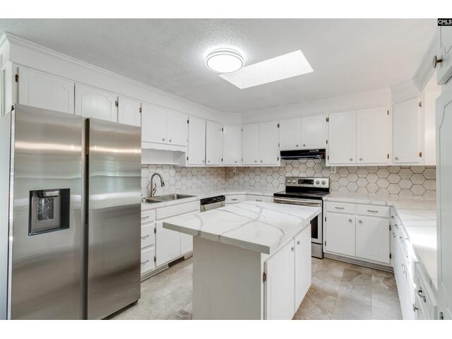 Photo of 7905 Castleton Lane