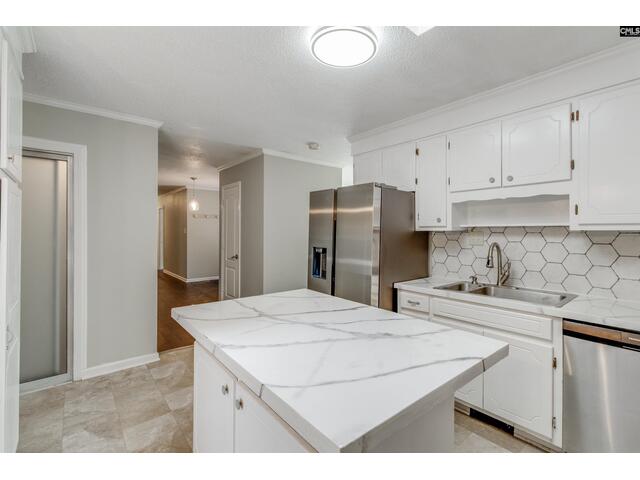 Photo of 7905 Castleton Lane