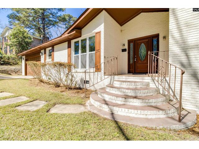 Photo of 7905 Castleton Lane