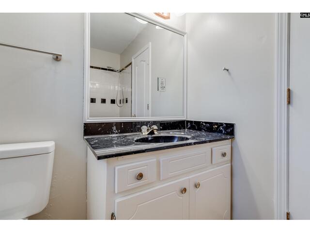 Photo of 7905 Castleton Lane