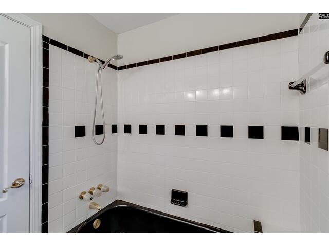 Photo of 7905 Castleton Lane