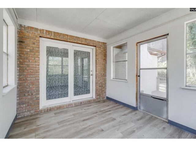 Photo of 7905 Castleton Lane