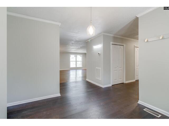 Photo of 7905 Castleton Lane
