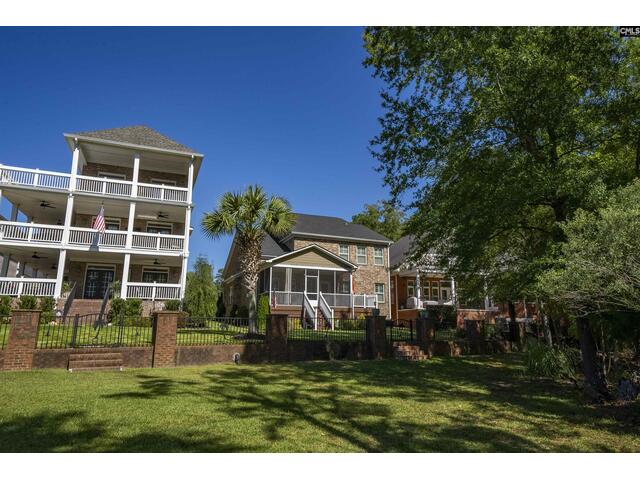 Photo of 205 Palm Lake Drive