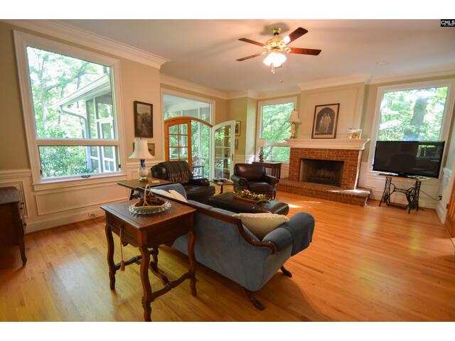 Photo of 113 Kenwood Court