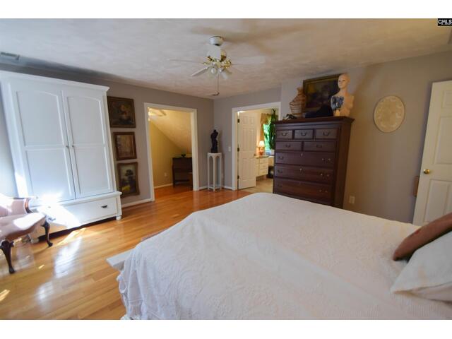 Photo of 113 Kenwood Court