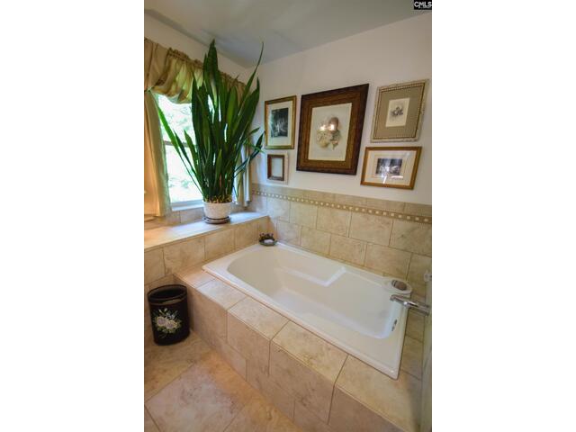 Photo of 113 Kenwood Court