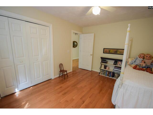Photo of 113 Kenwood Court