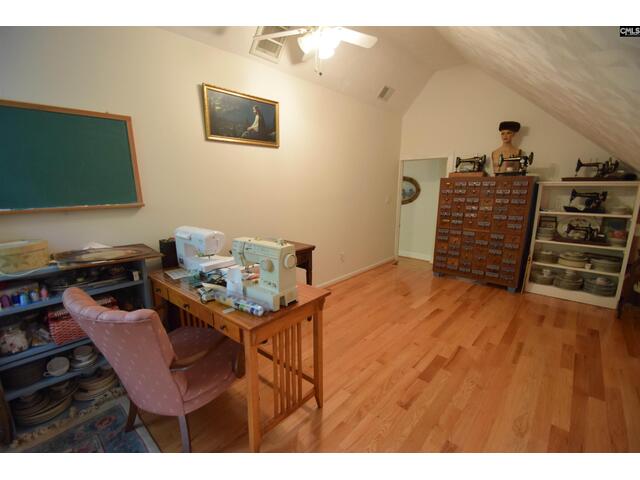 Photo of 113 Kenwood Court