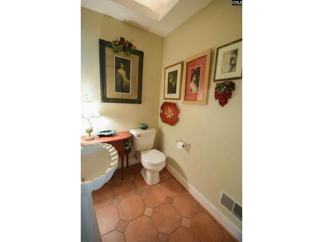 Photo of 113 Kenwood Court