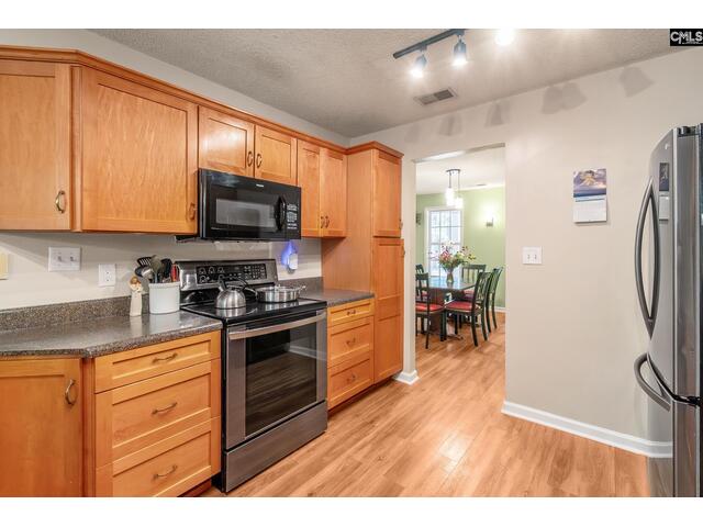 Photo of 443 sessions road