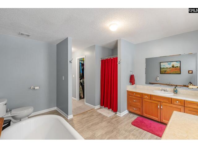 Photo of 443 sessions road