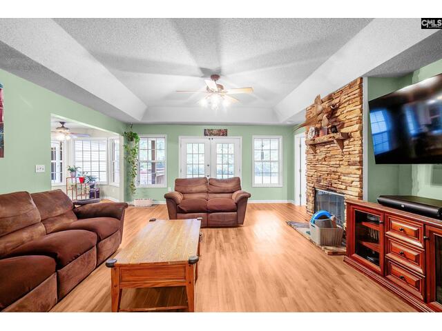 Photo of 443 sessions road