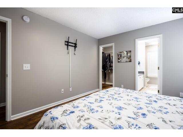Photo of 102 West Horn Court Photo of 102 West Horn Court