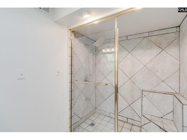 Photo of 1602 Lake Road