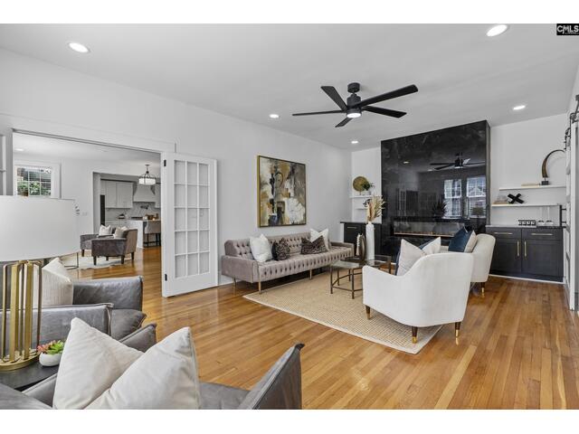 Photo of 1731 Maplewood Drive