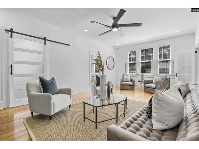 Photo of 1731 Maplewood Drive