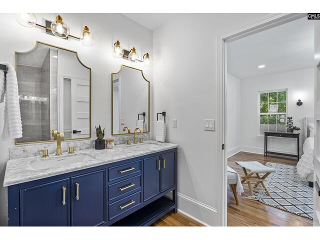 Photo of 1731 Maplewood Drive