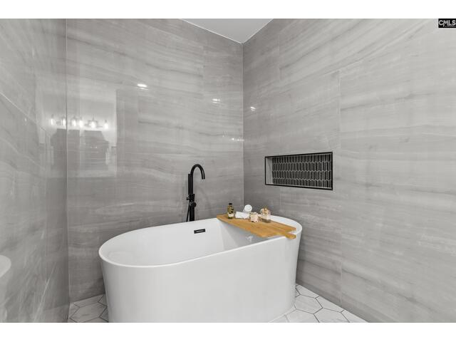 Photo of 1731 Maplewood Drive