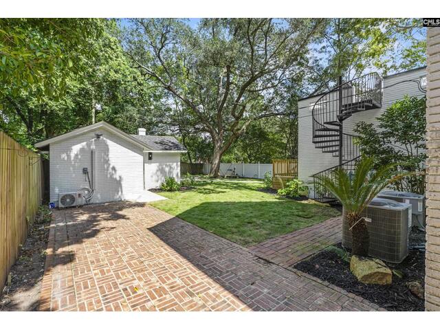 Photo of 1731 Maplewood Drive