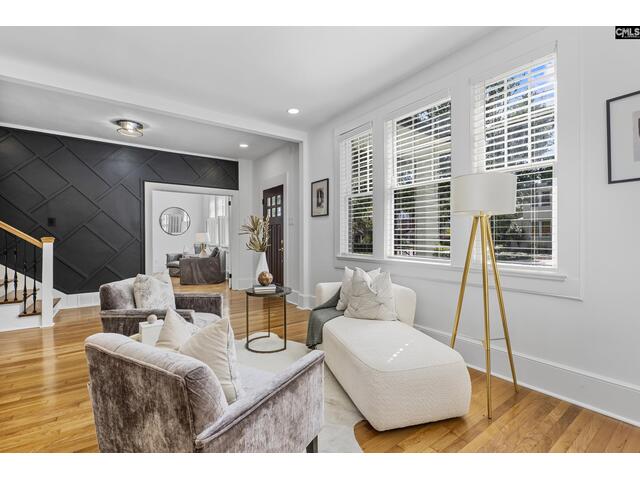 Photo of 1731 Maplewood Drive