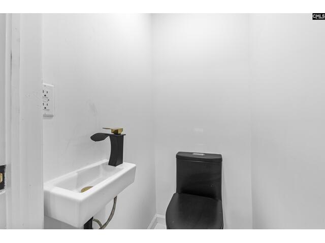 Photo of 1731 Maplewood Drive