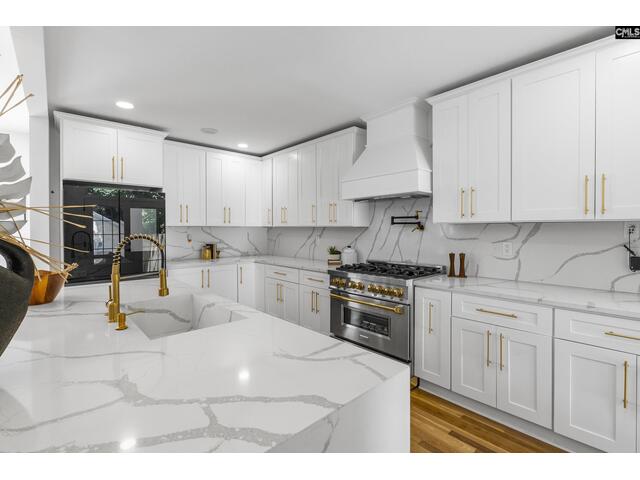 Photo of 1731 Maplewood Drive