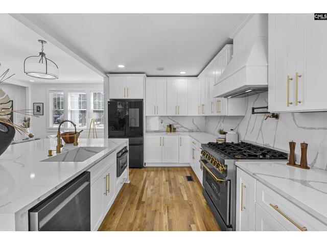 Photo of 1731 Maplewood Drive