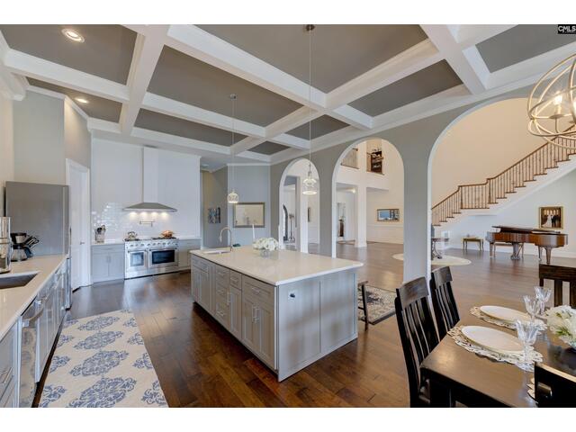 Photo of 305 Northlake Road Photo of 305 Northlake Road