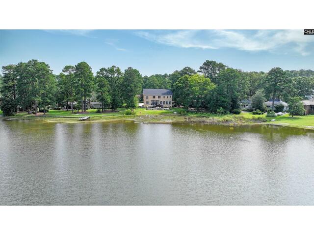 Photo of 305 Northlake Road Photo of 305 Northlake Road