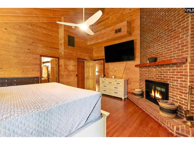 Photo of 200 Derrick Drive