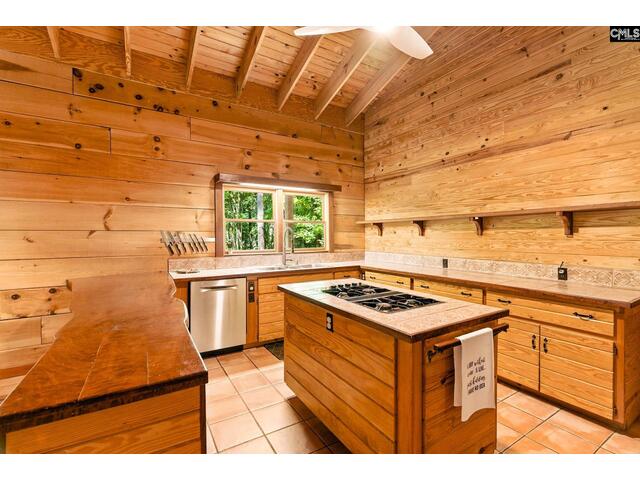 Photo of 200 Derrick Drive