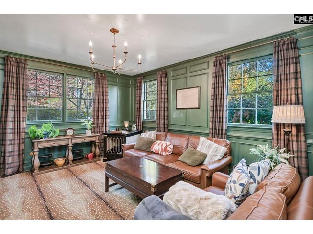 Photo of 798 Kawana Road