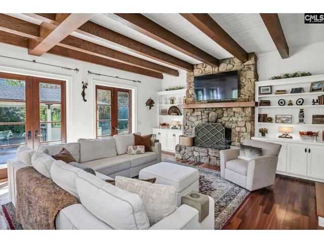 Photo of 798 Kawana Road