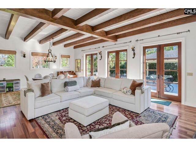 Photo of 798 Kawana Road