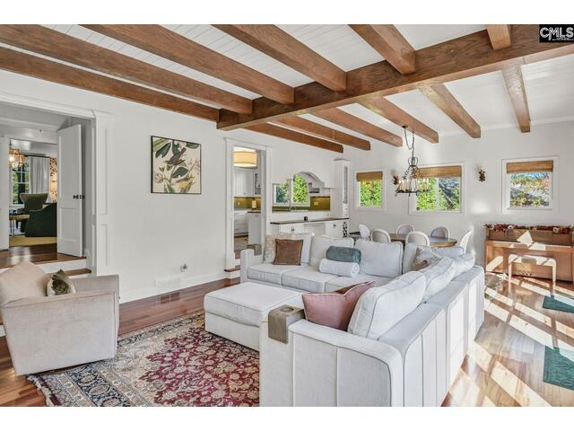 Photo of 798 Kawana Road