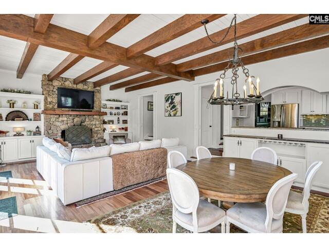 Photo of 798 Kawana Road