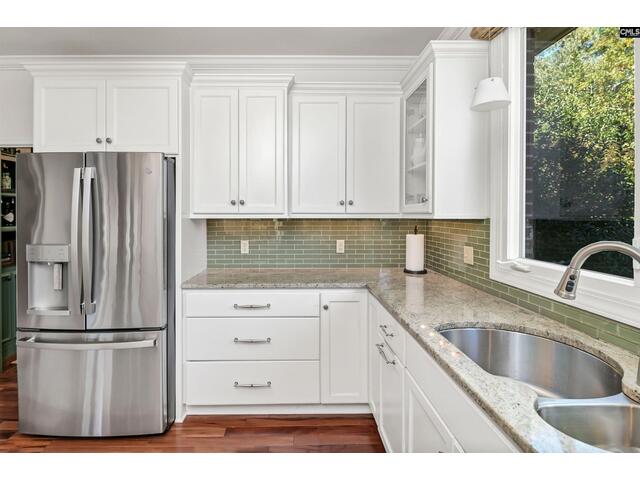 Photo of 798 Kawana Road