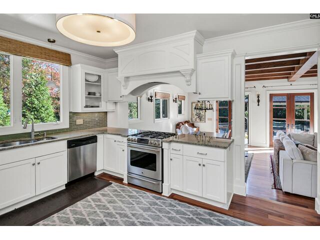 Photo of 798 Kawana Road