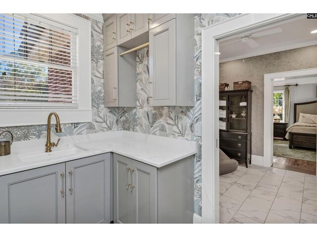 Photo of 798 Kawana Road