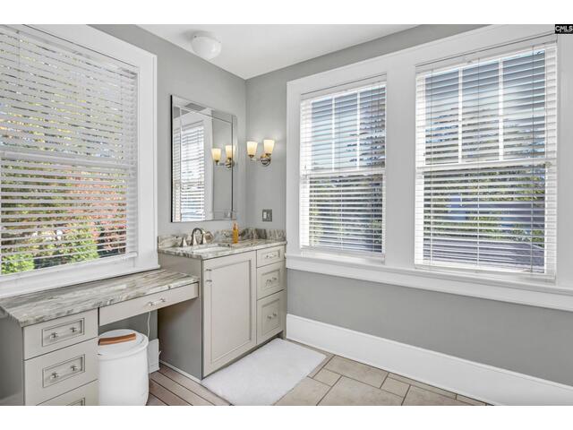 Photo of 798 Kawana Road