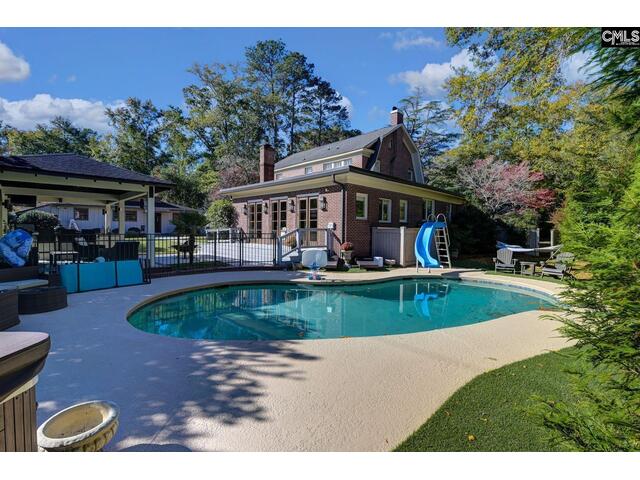 Photo of 798 Kawana Road